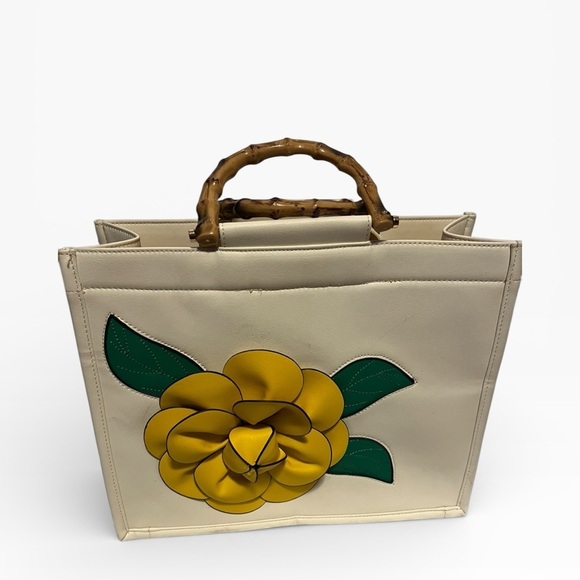 le meil Handbags - Chic Cream Tote with Yellow Floral Accent